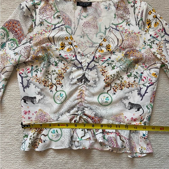 Summer white Topshop crop top with fun print - Picture 7 of 9